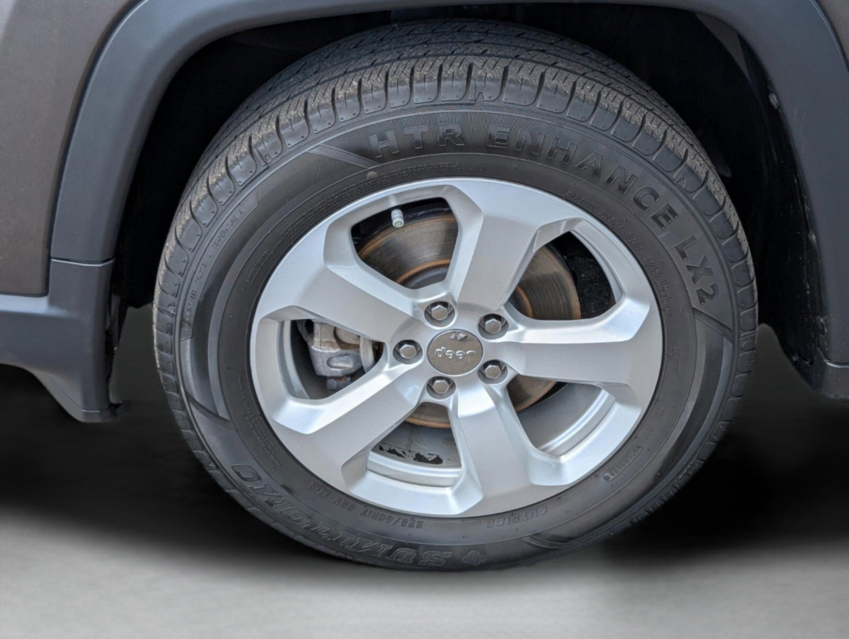 Used 2019 Jeep Compass Latitude image 27