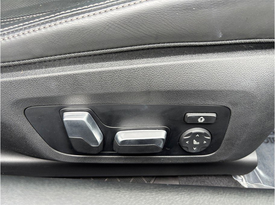 Used 2024 BMW 840i Coupe w/ M Sport Professional Package image 46