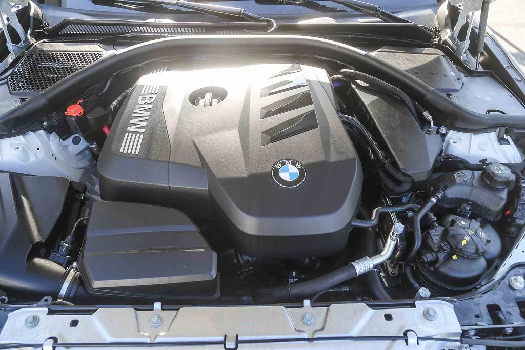 Used 2025 BMW 330i Sedan w/ Convenience Package RWD image 23