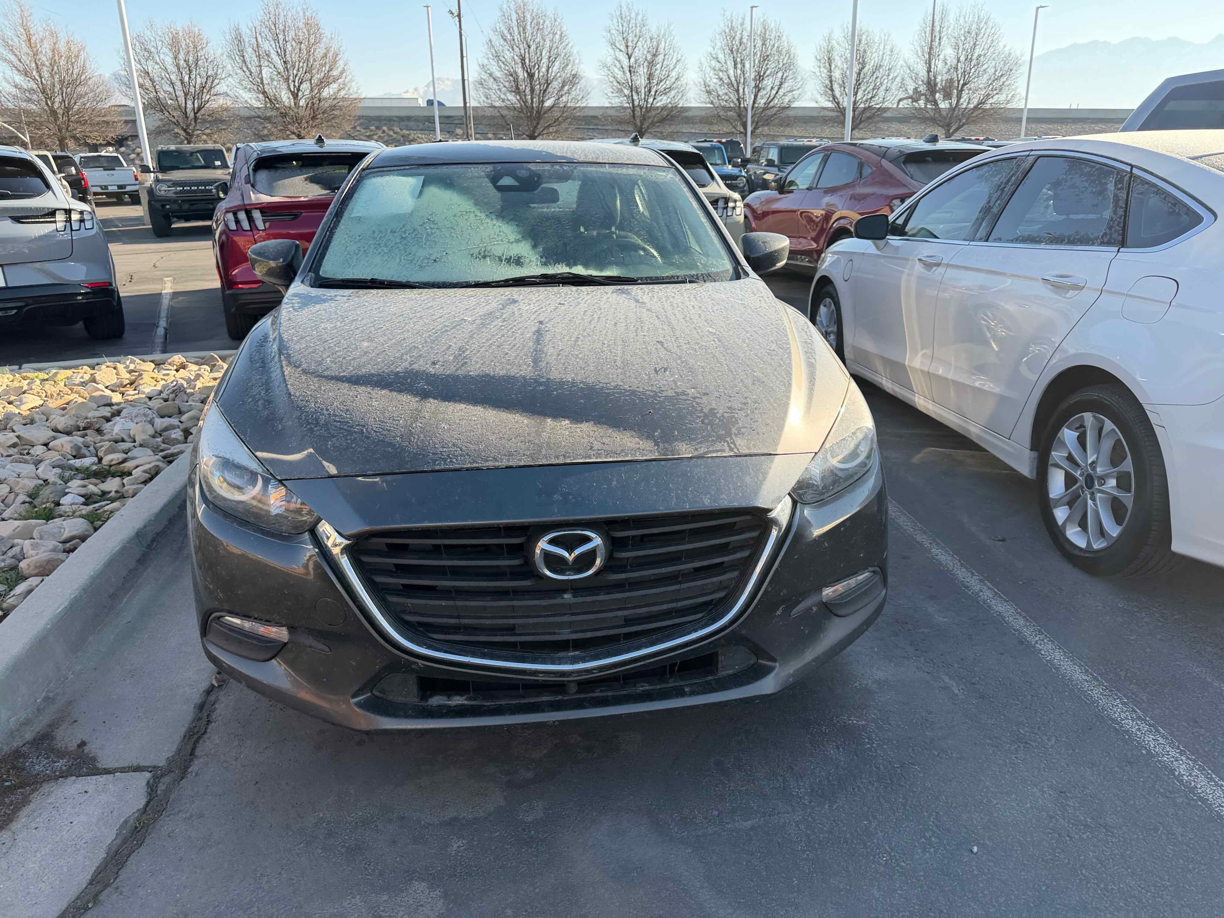 Used 2018 MAZDA MAZDA3 Touring image 3