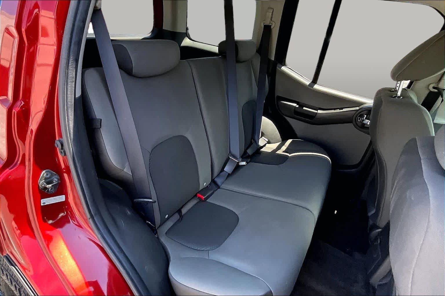 Used 2011 Nissan Xterra S AWD/4WD image 17