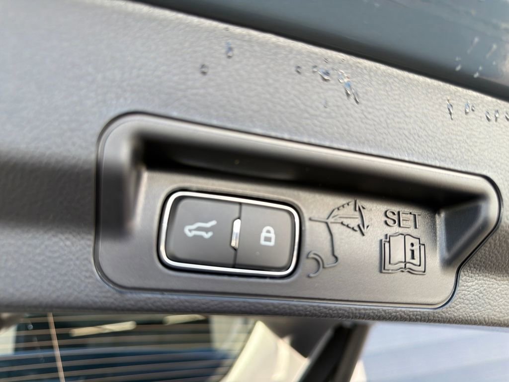 New 2026 Ford Explorer Active image 17