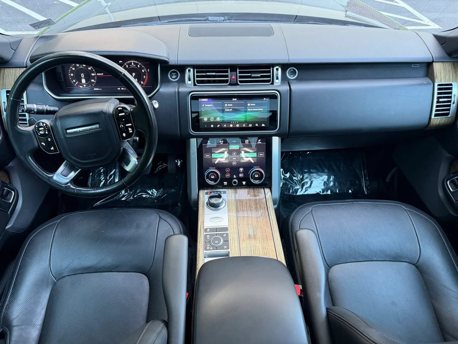 Used 2019 Land Rover Range Rover HSE AWD/4WD image 3