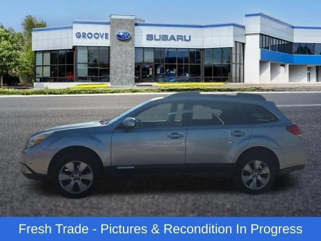 Used 2012 Subaru Outback 2.5i Limited w/ Moonroof Pkg AWD/4WD image 2