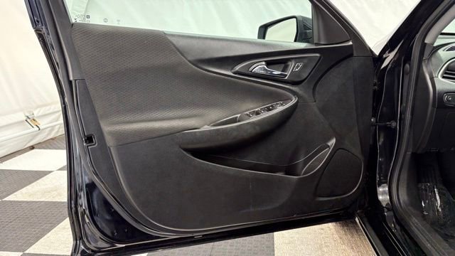 Used 2022 Chevrolet Malibu LT image 13