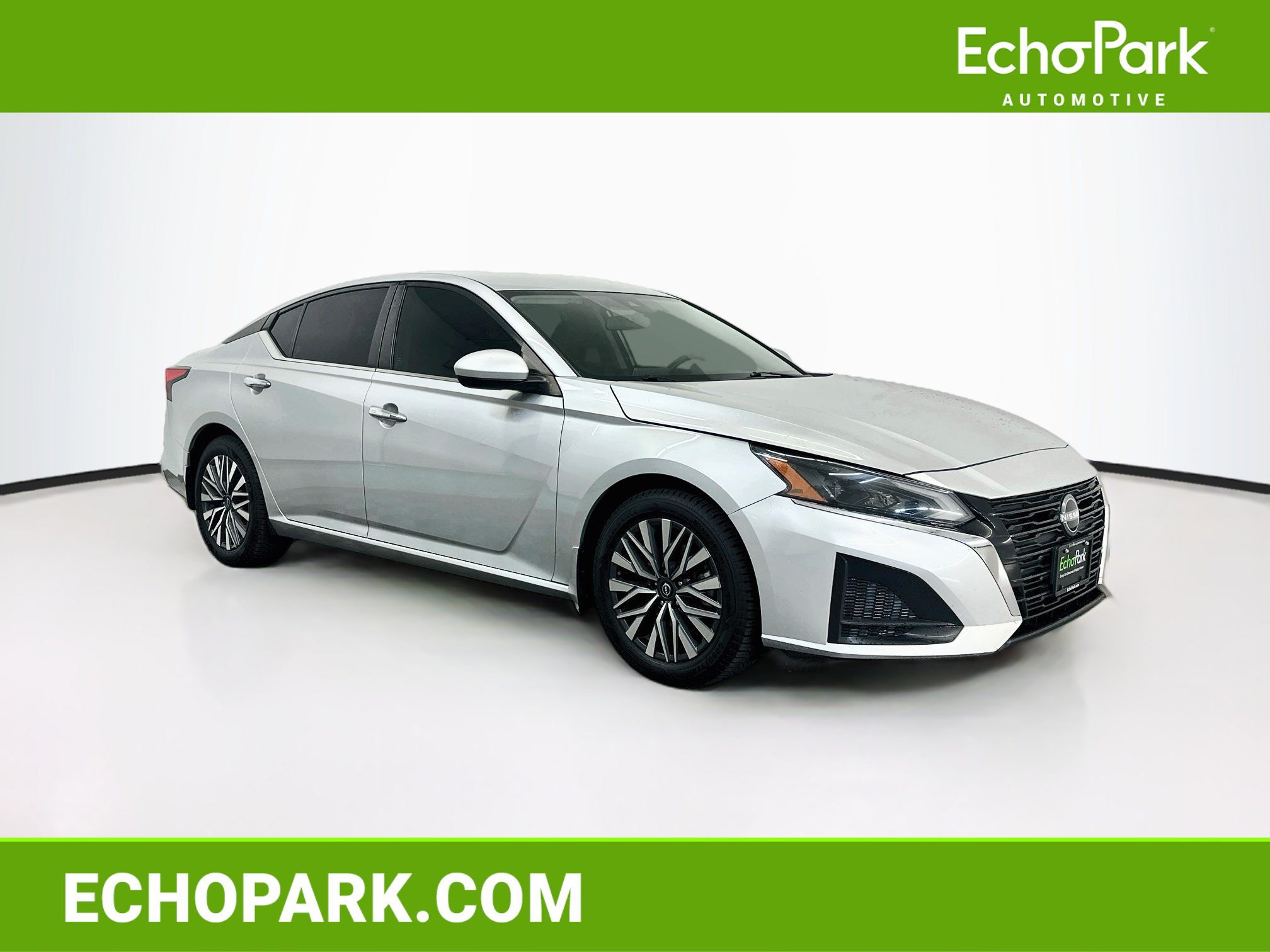Used 2023 Nissan Altima 2.5 SV