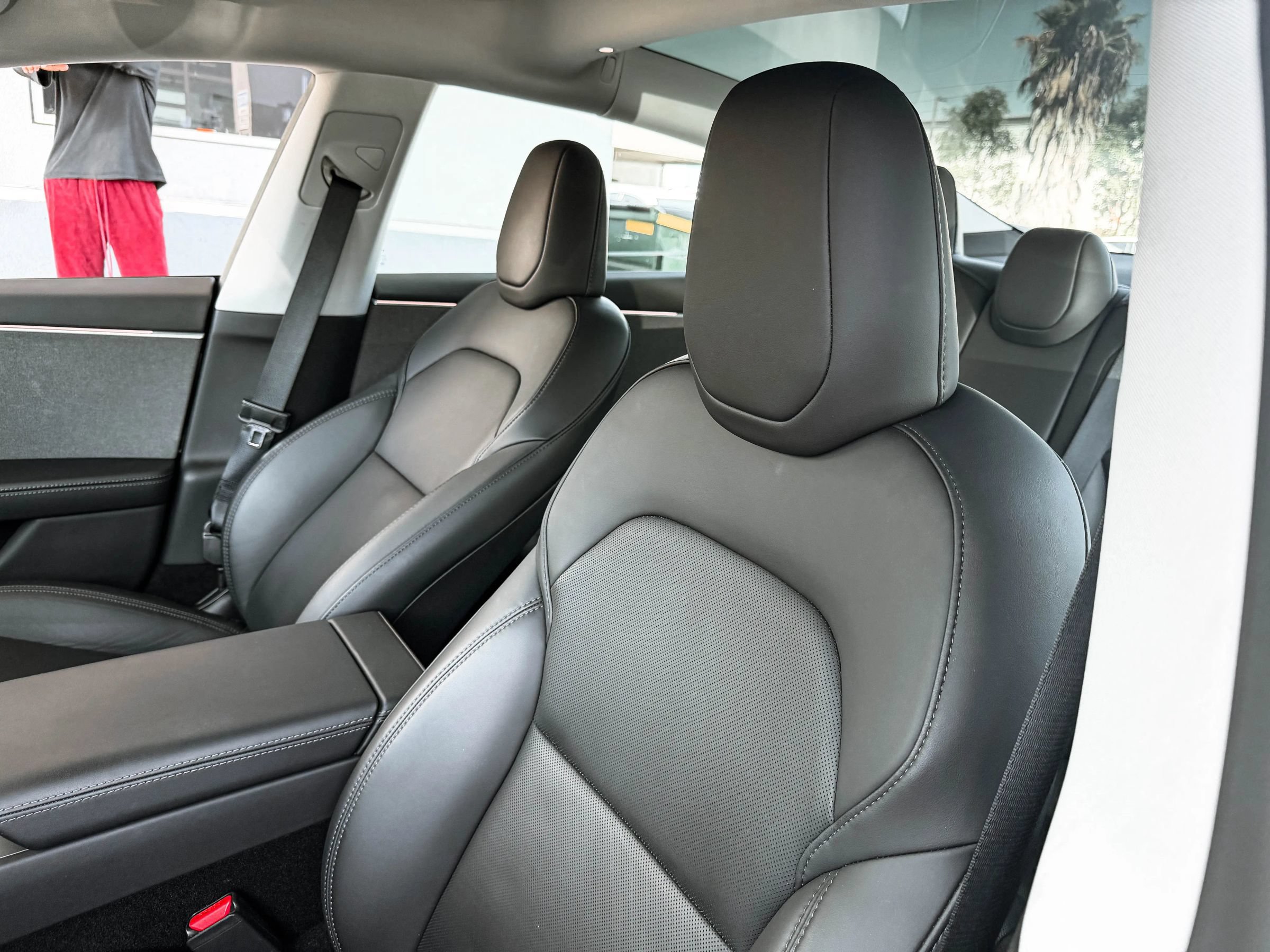 Used 2025 Tesla Model 3 Long Range RWD image 22