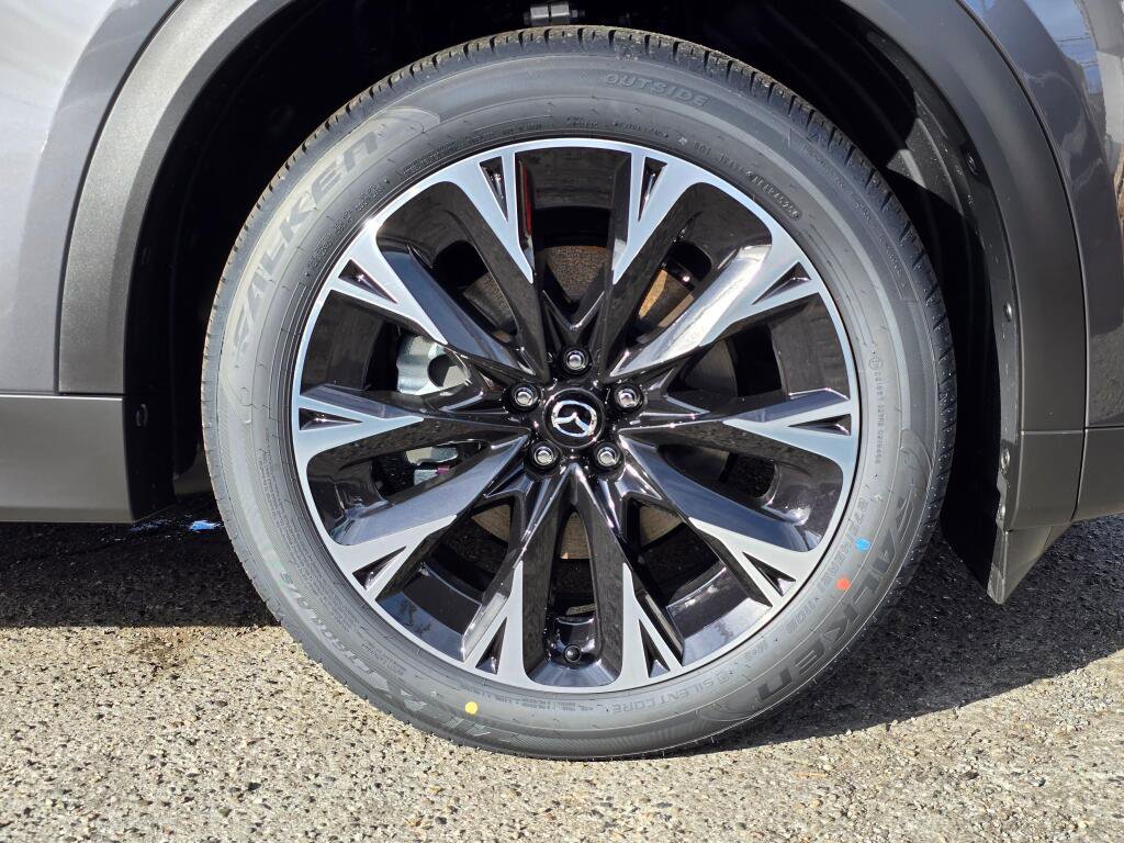 New 2026 MAZDA CX-90 Plug-In Hybrid w/ Premium Plus image 9