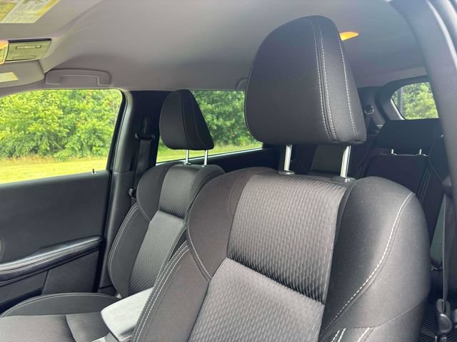 Used 2023 Mitsubishi Outlander ES FWD image 5