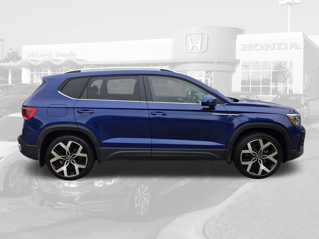 Used 2022 Volkswagen Taos SEL AWD/4WD image 6