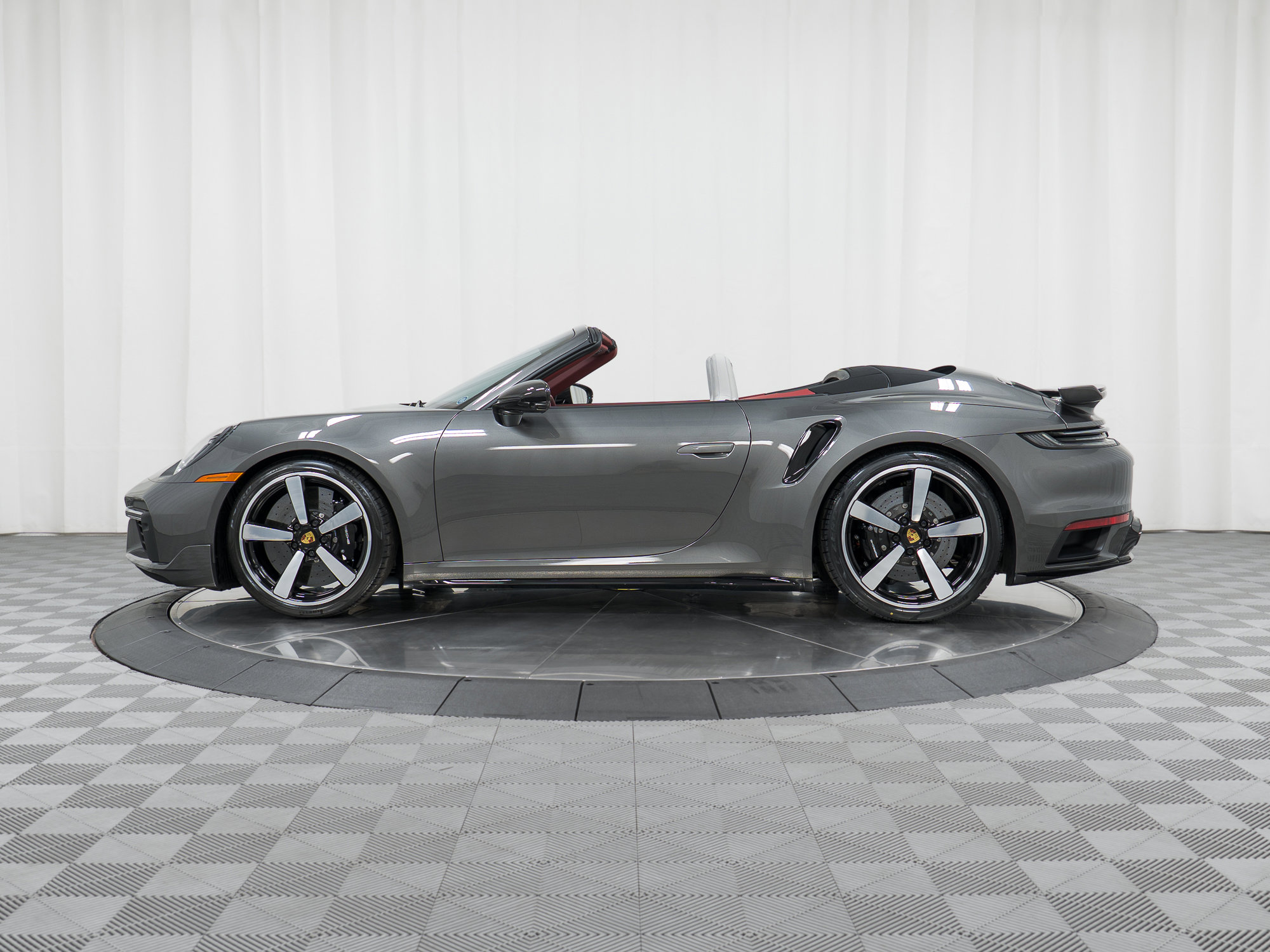 Certified 2022 Porsche 911 Turbo S AWD/4WD image 2