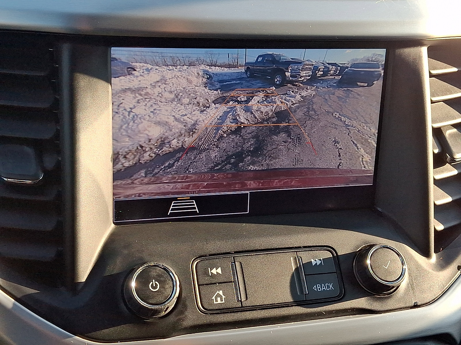 Used 2021 GMC Acadia SLE w/ Driver Convenience Package image 19