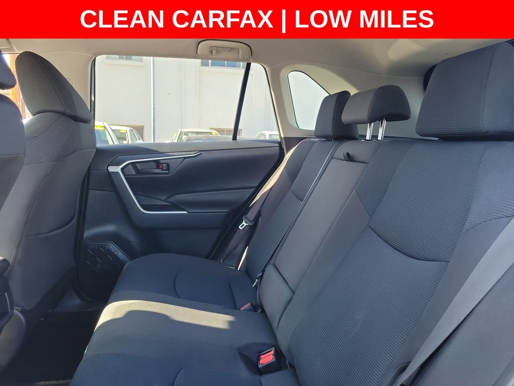 Used 2019 Toyota RAV4 LE w/ Carpet Mat Package FWD image 14