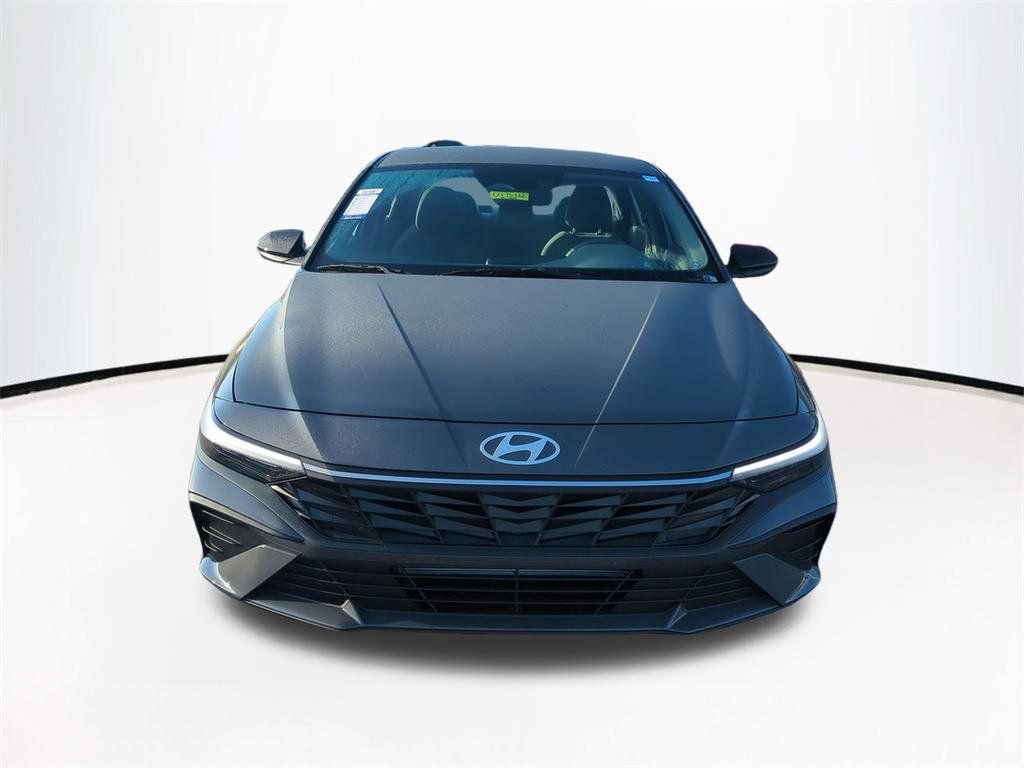 New 2026 Hyundai Elantra Sport FWD image 3