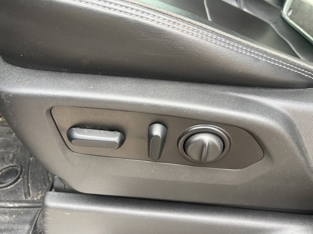 Used 2021 Chevrolet Silverado 1500 High Country w/ Technology Package image 15