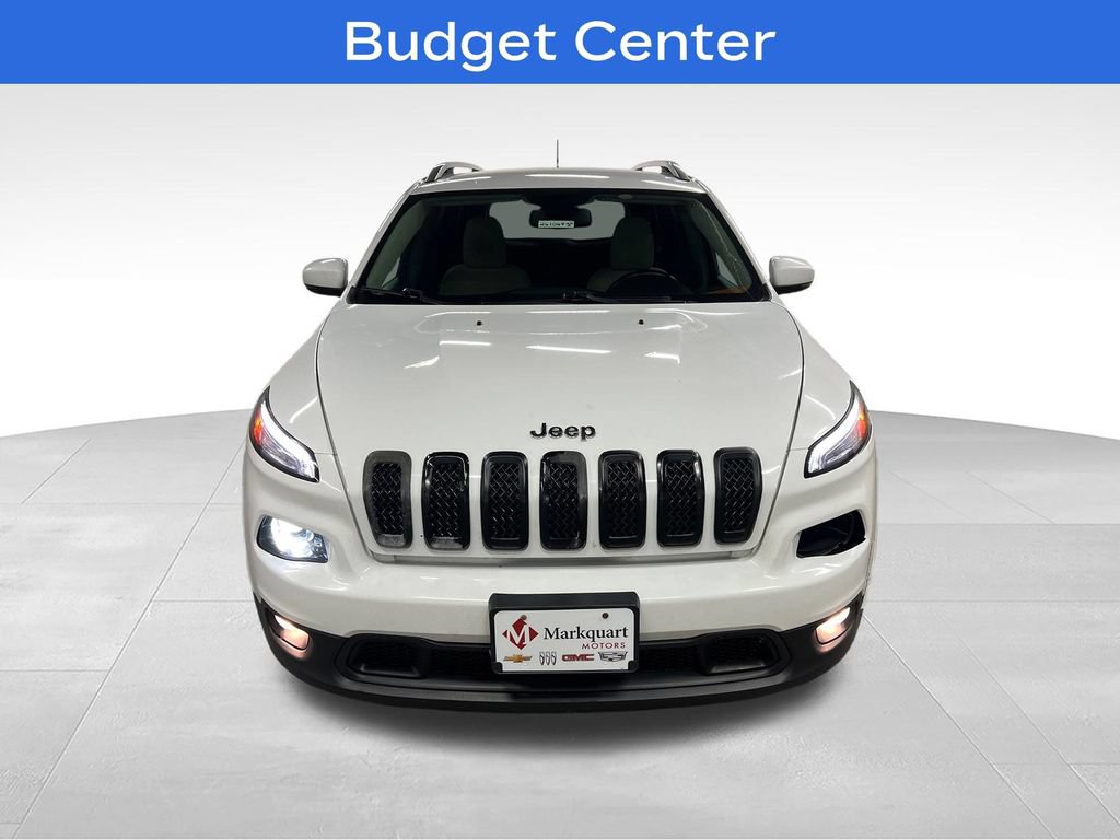 Used 2017 Jeep Cherokee Latitude w/ Safety/Convenience Group AWD/4WD image 3
