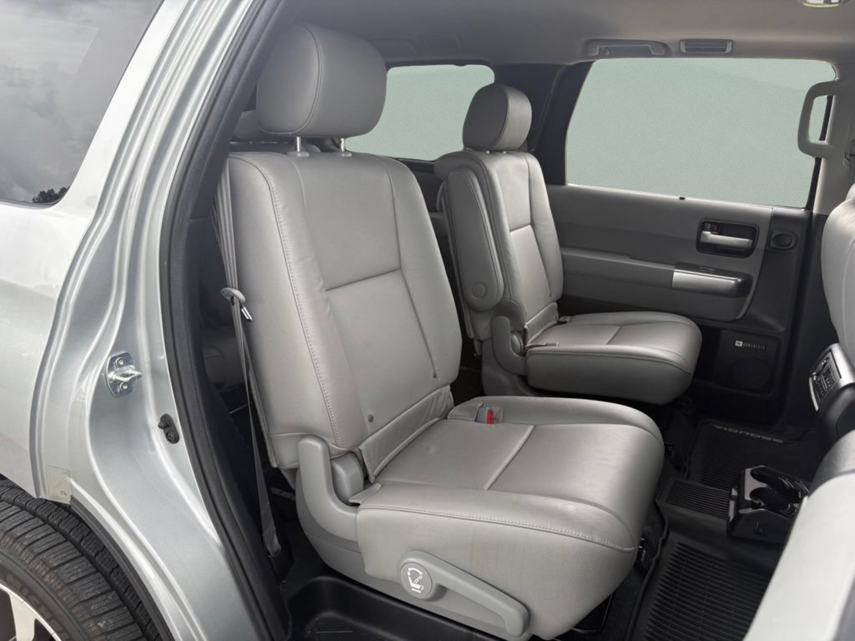 Certified 2021 Toyota Sequoia Limited w/ Safety & Convenience Package AWD/4WD image 26