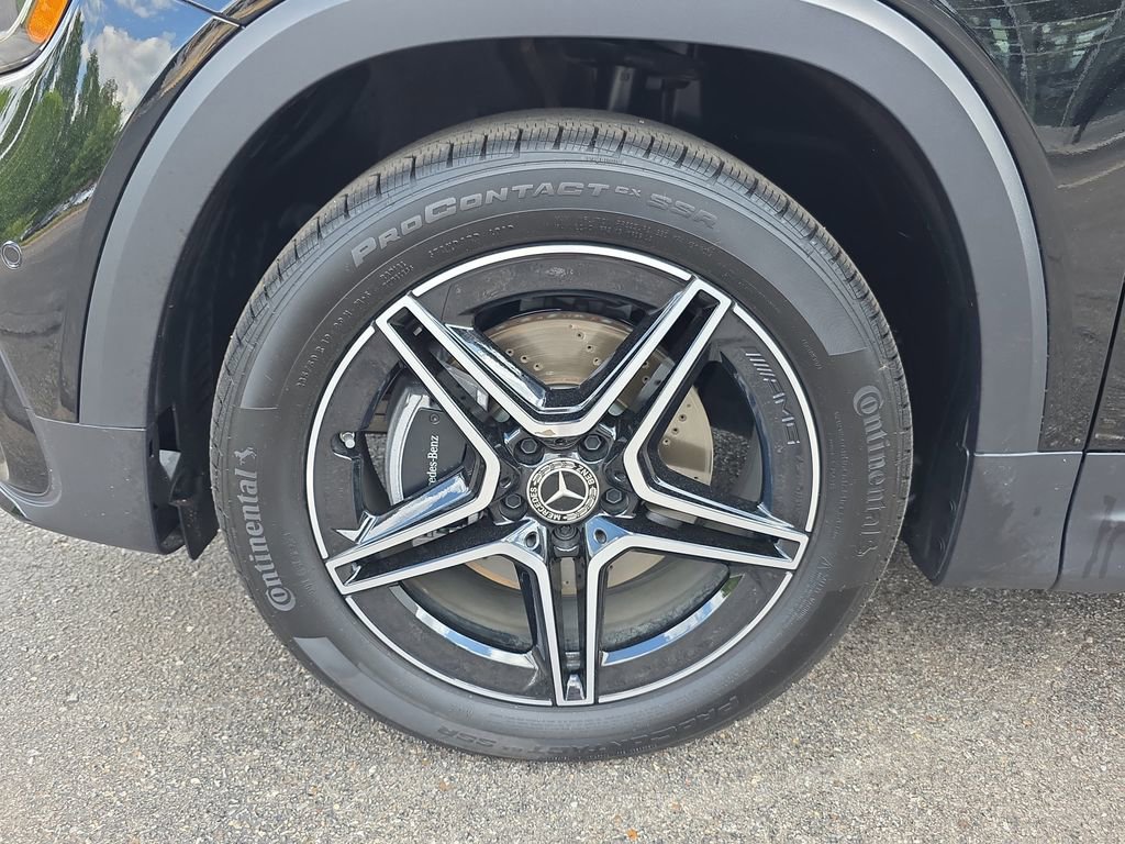 Certified 2026 Mercedes-Benz GLB 250 4MATIC image 9