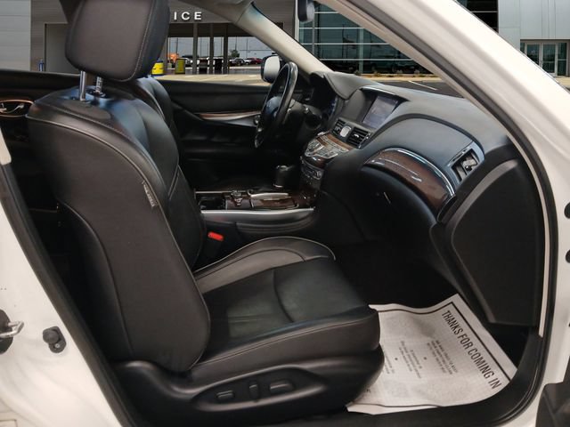 Used 2019 INFINITI Q70 L 3.7 w/ Sensory Package RWD image 15