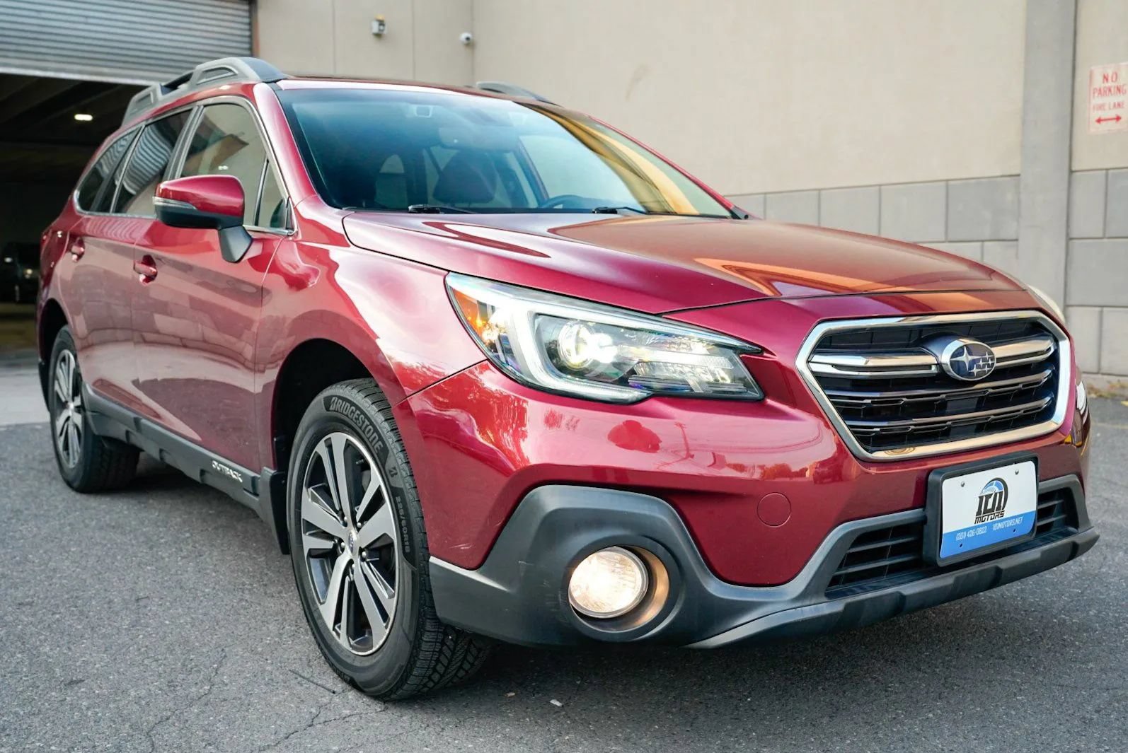 Used 2018 Subaru Outback 2.5i Limited AWD/4WD image 3