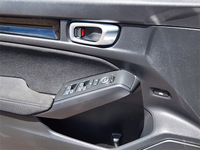 Used 2022 Honda Civic EX image 3