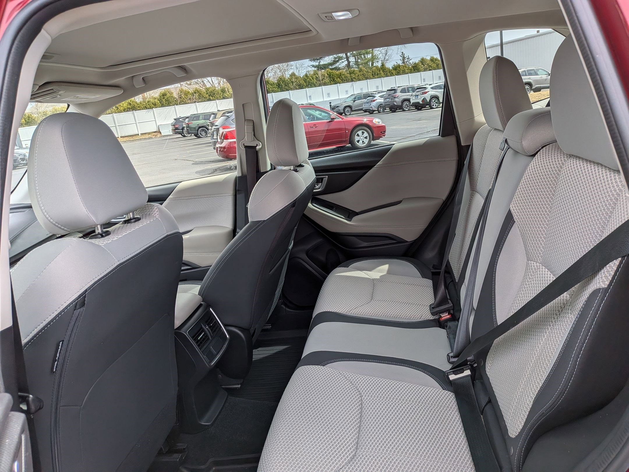 Used 2012 Subaru Forester 2.5X Premium w/ All-Weather Pkg image 12