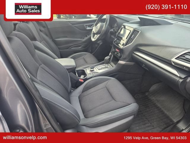 Used 2022 Subaru Forester Premium AWD/4WD image 17