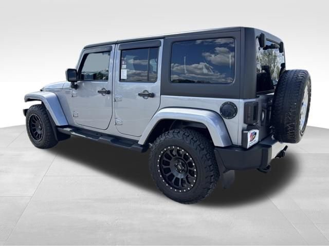 Used 2015 Jeep Wrangler Unlimited Sahara w/ Dual Top Group AWD/4WD image 3