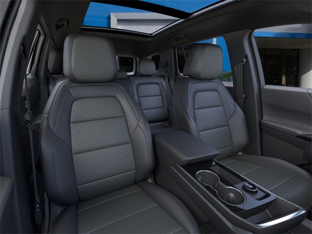 New 2026 Chevrolet Equinox LT w/ Convenience Package II image 17