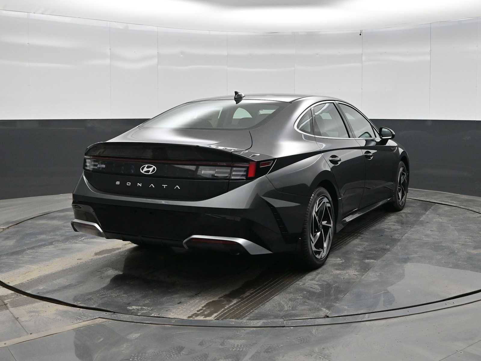 New 2026 Hyundai Sonata SEL FWD image 6