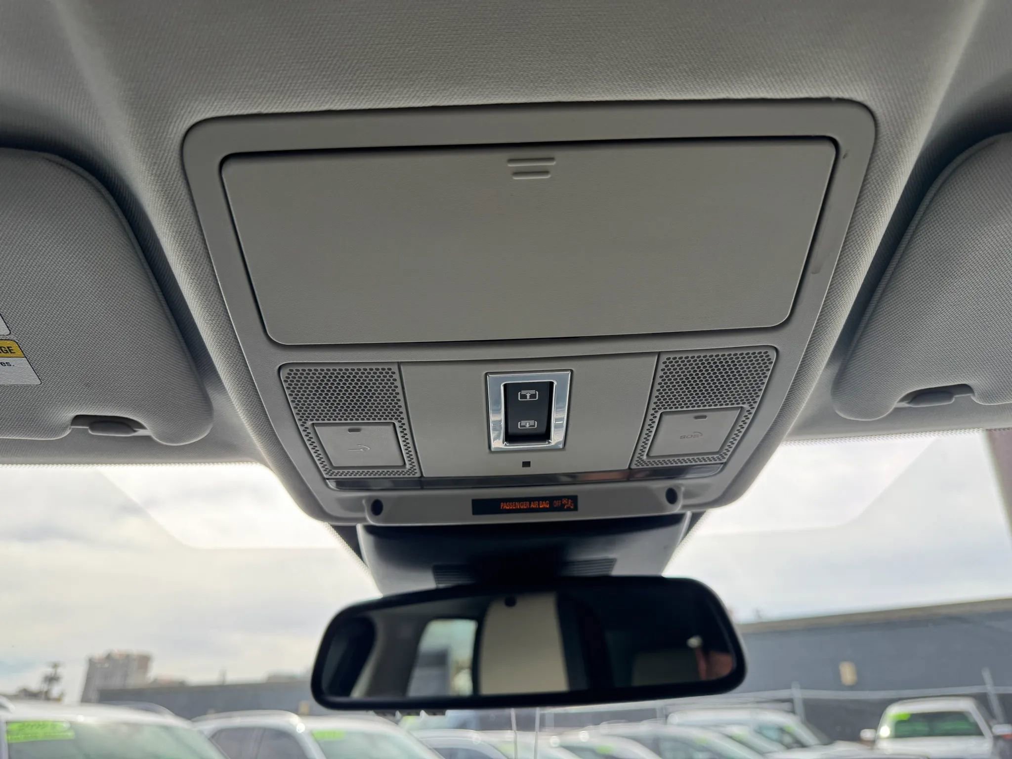 Used 2016 Land Rover Range Rover Evoque SE Premium image 28