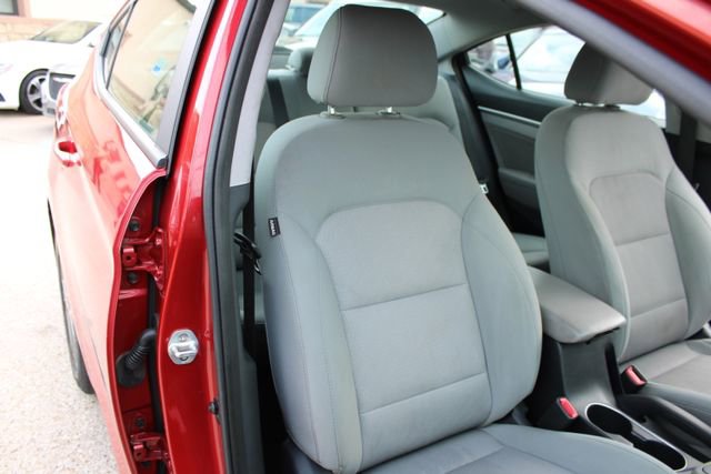 Used 2017 Hyundai Elantra SE FWD image 30