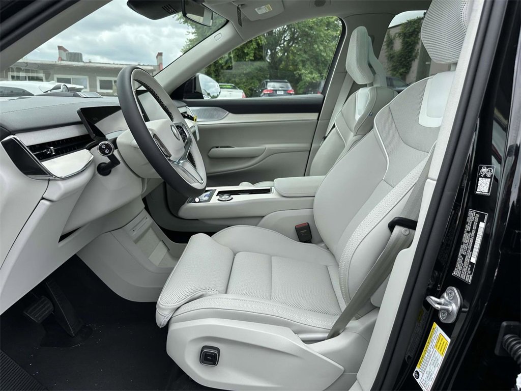 New 2025 Volvo EX90 Ultra image 14