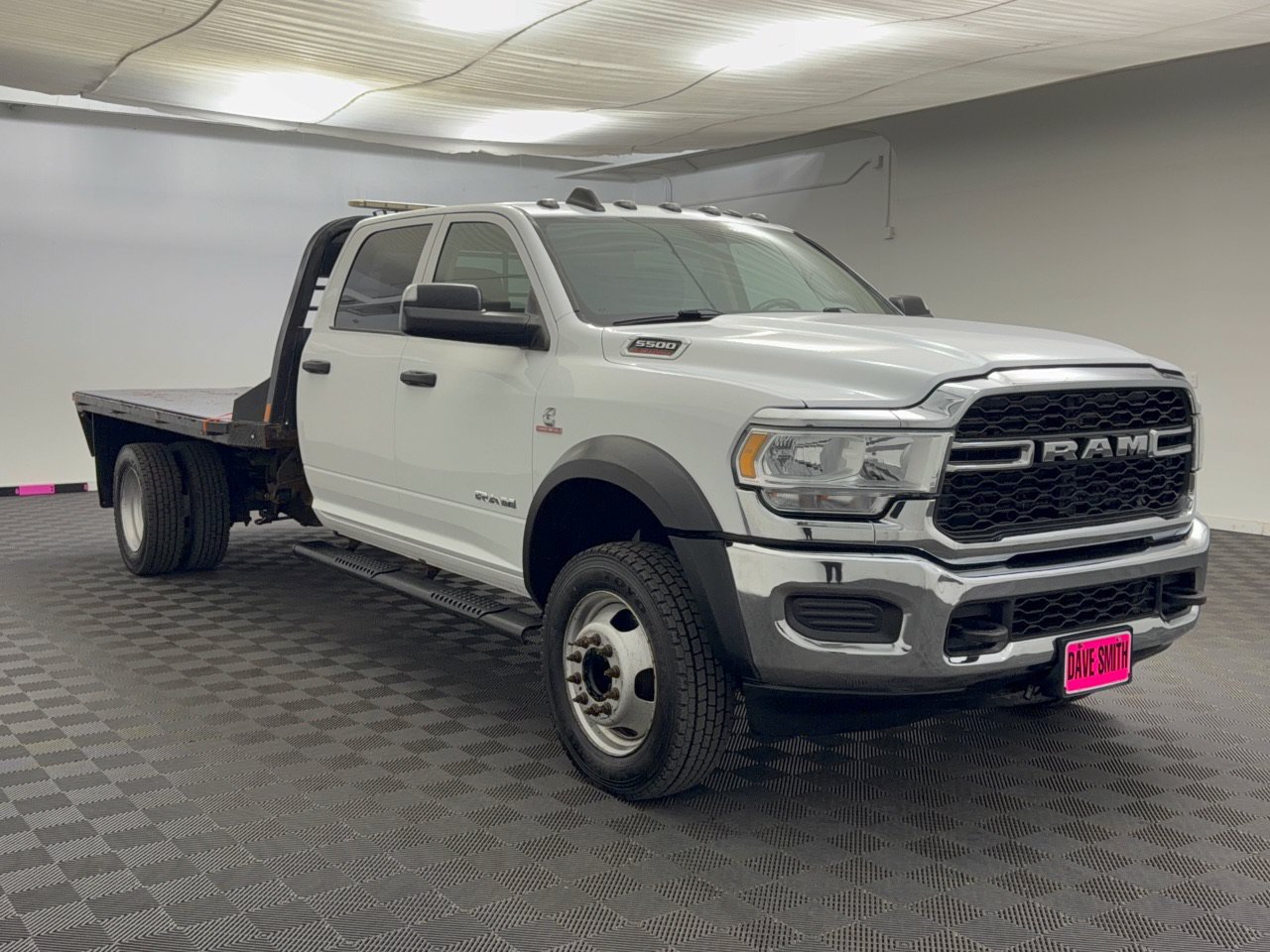 Used 2020 RAM 5500 Tradesman w/ Chrome Appearance Group AWD/4WD image 7