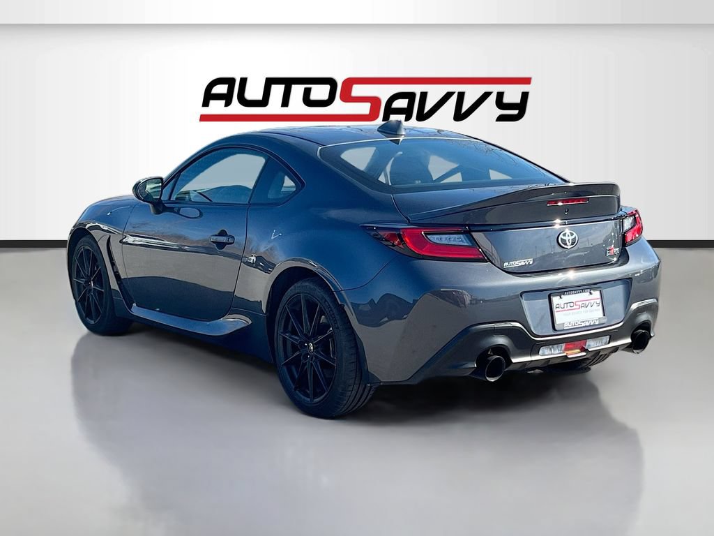 Used 2025 Toyota GR86 Premium w/ ALL Weather Mat Package (TMS) RWD image 5