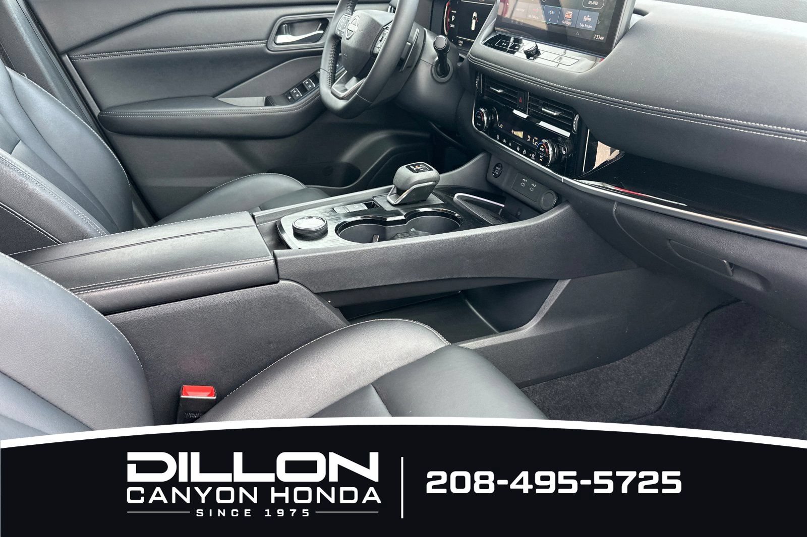 Used 2026 Nissan Rogue SL AWD/4WD image 18