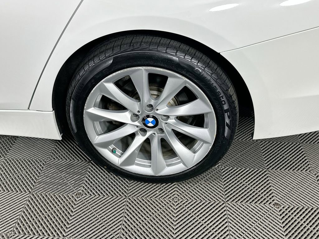 Used 2015 BMW 320i xDrive Sedan AWD/4WD image 40