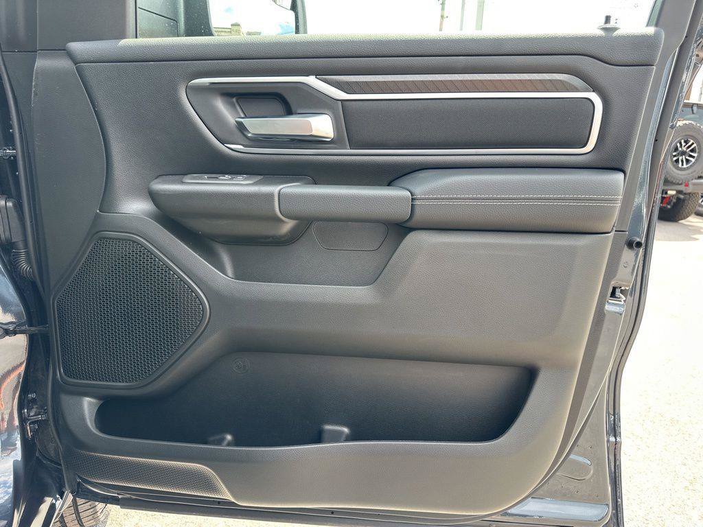 New 2026 RAM 1500 Big Horn AWD/4WD image 20