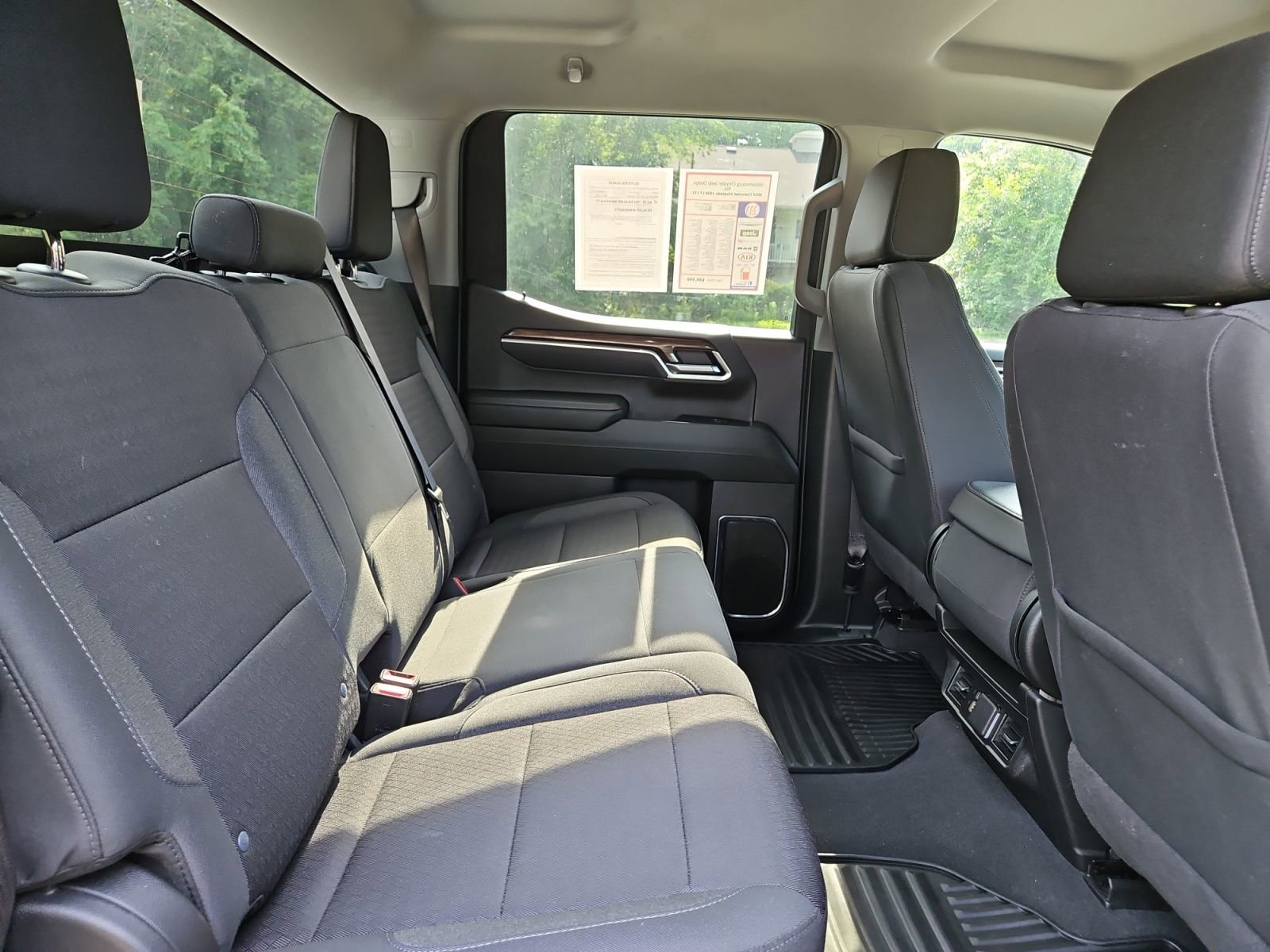 Used 2025 Chevrolet Silverado 1500 LT image 17