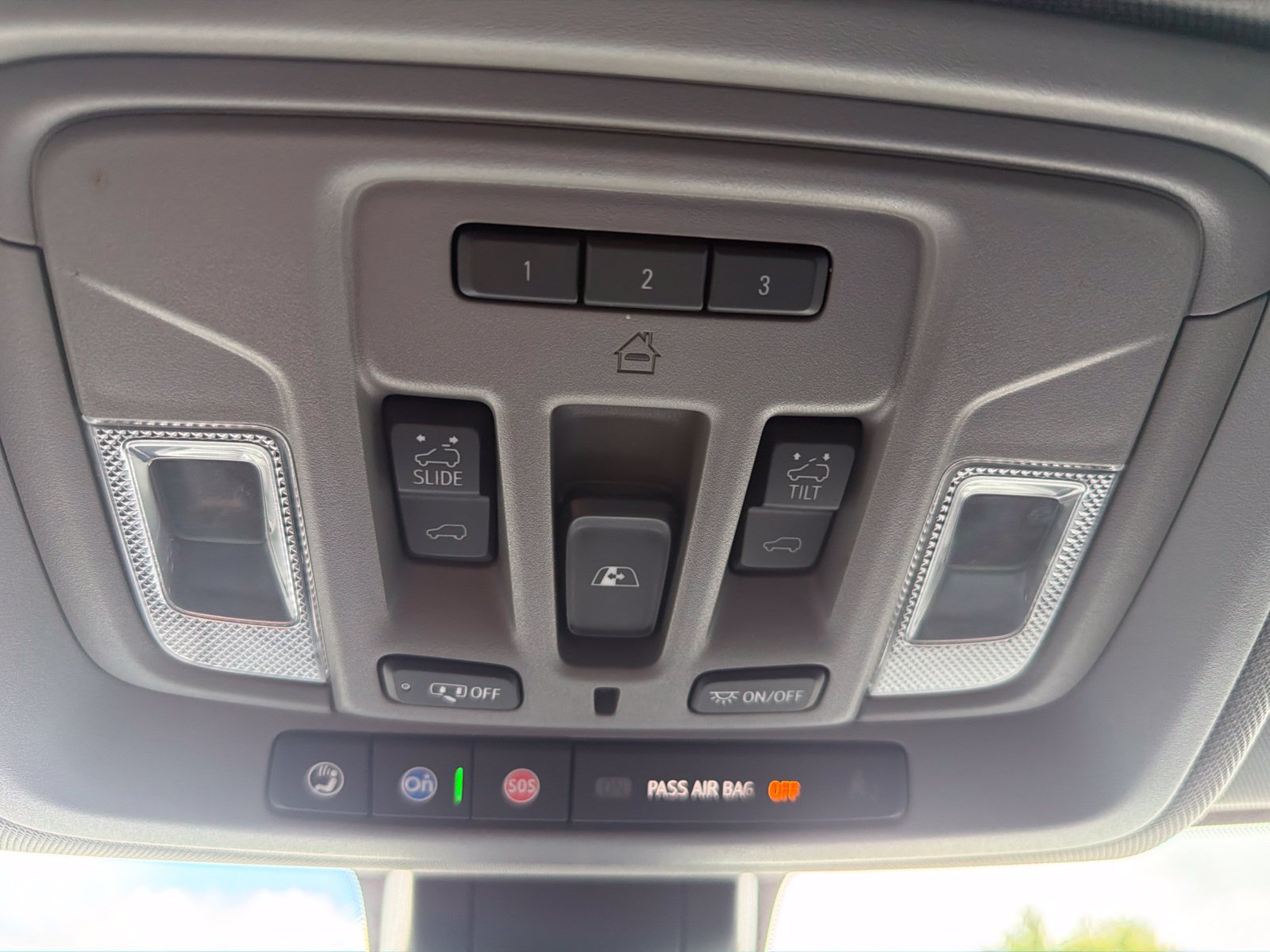 Used 2019 GMC Sierra 1500 SLT w/ SLT Premium Plus Package AWD/4WD image 34