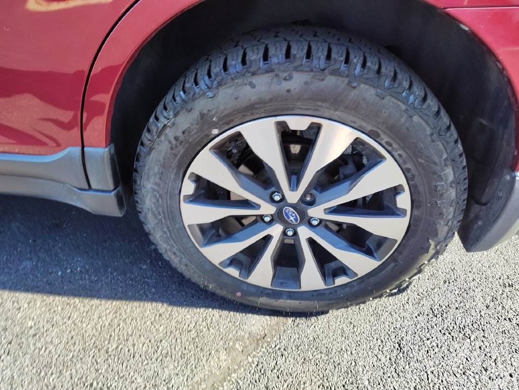 Used 2017 Subaru Outback 2.5i Limited AWD/4WD image 8