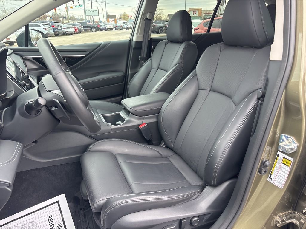 Certified 2025 Subaru Outback Limited XT image 16