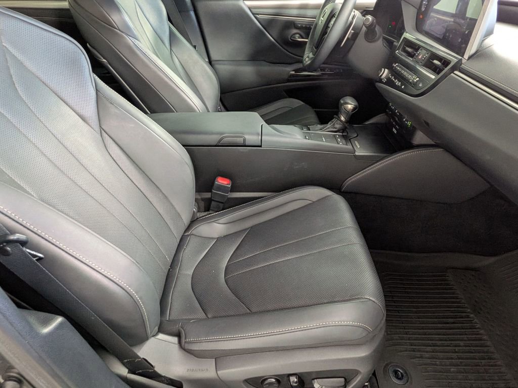 Used 2022 Lexus ES 350 F Sport w/ Accessory Package 2 FWD image 29