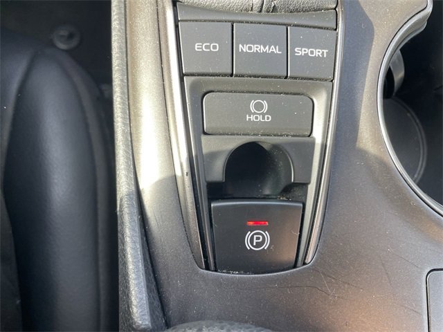 Used 2022 Toyota Camry XSE image 17