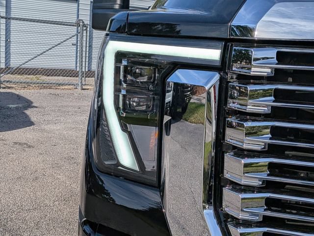 New 2026 GMC Sierra 2500 Denali w/ Denali Reserve Package AWD/4WD image 11
