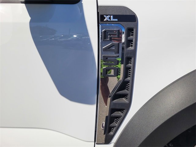 New 2024 Ford F450 XL w/ XL Chrome Package image 5