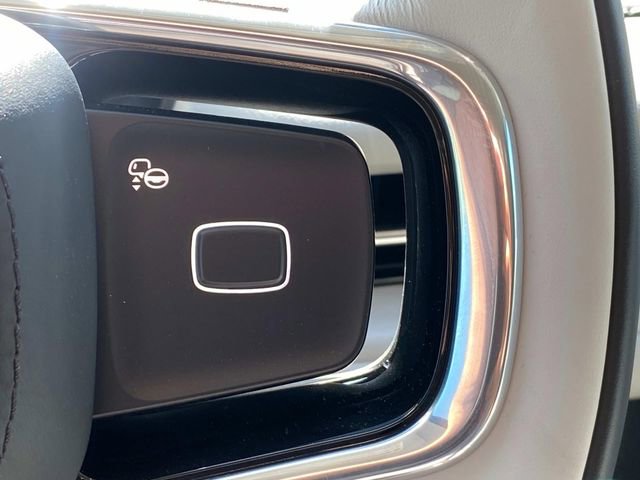 New 2026 Lincoln Navigator Reserve AWD/4WD image 17