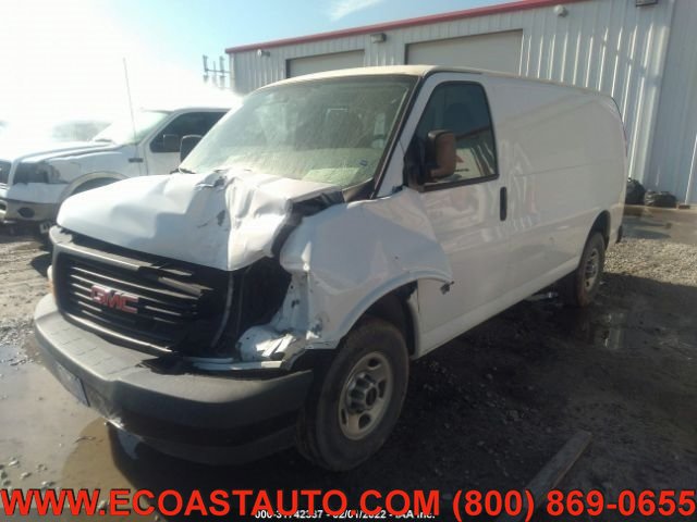 Used 2017 GMC Savana 2500 RWD image 1