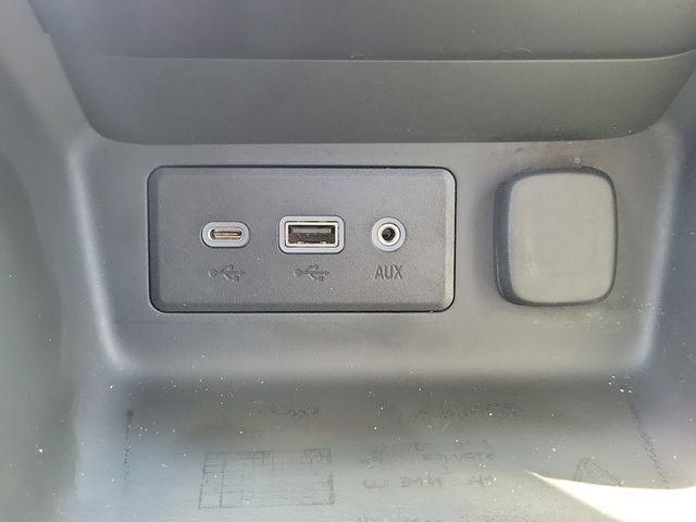 Used 2022 GMC Terrain SLE w/ Driver Convenience Package FWD image 29