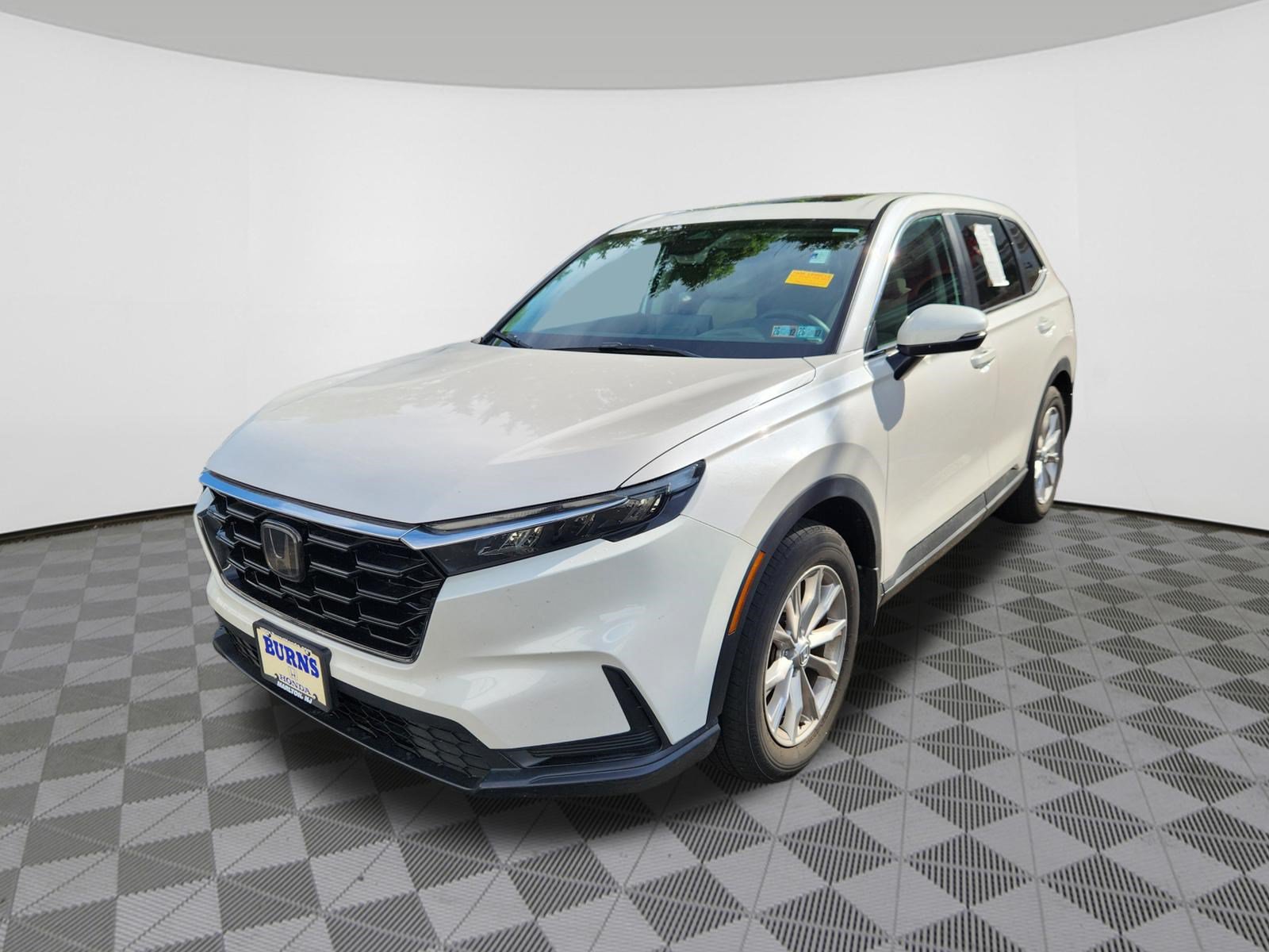 Used 2023 Honda CR-V EX image 2